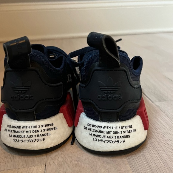 Adidas Originals NMD-R1 Sneaker Unisex Children’s Sz 4.5 NWT - Picture 6 of 9